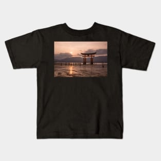 Gorgeous sunset at itsukushima torii gate Kids T-Shirt